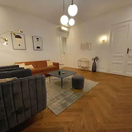 Art Deco Design * トリエステ
