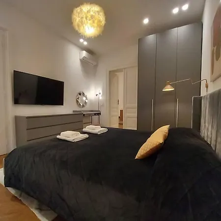 Art Deco Design Apartment